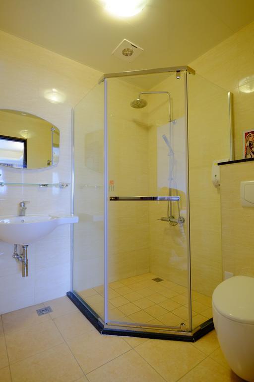 Redbean Guesthouse 五結郷 エクステリア 写真